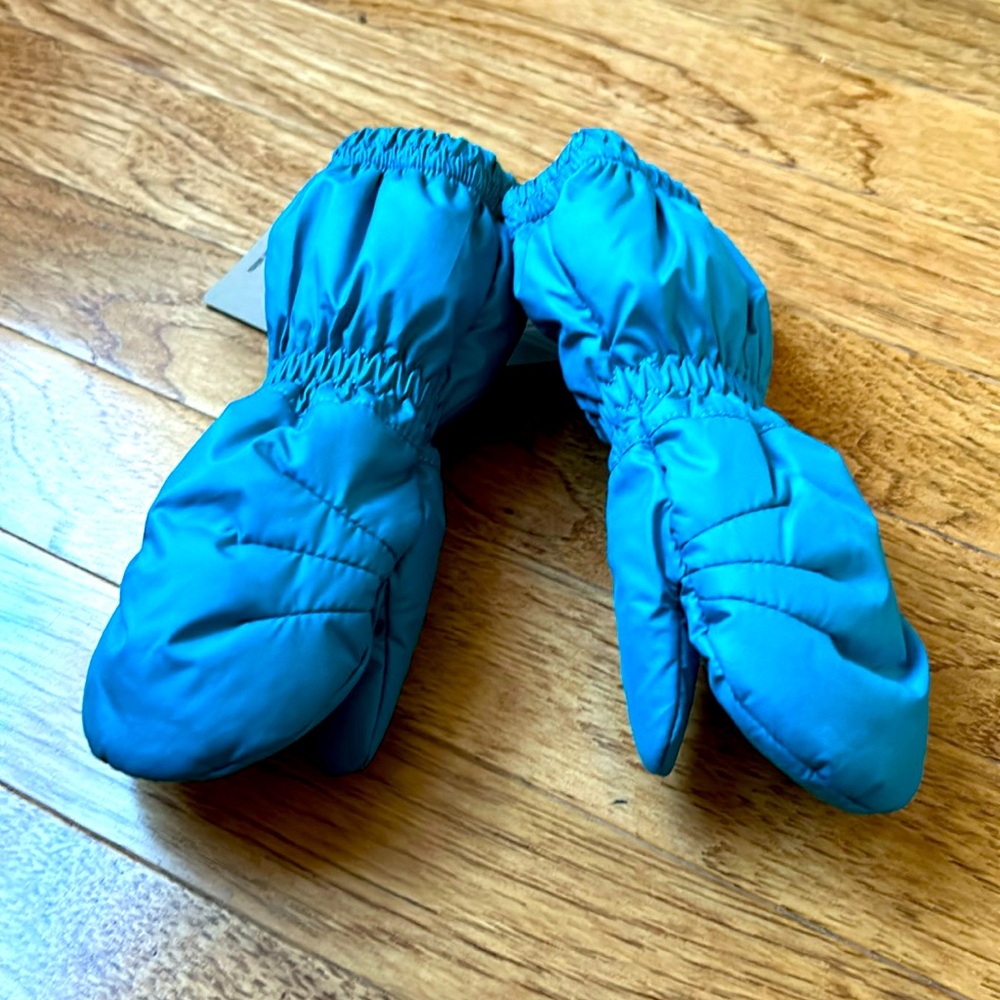 Patagonia baby puff mittens